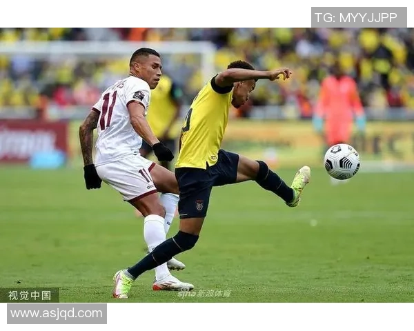 澳大利亚足球球星三比零完胜对手展现出强大实力和团队默契